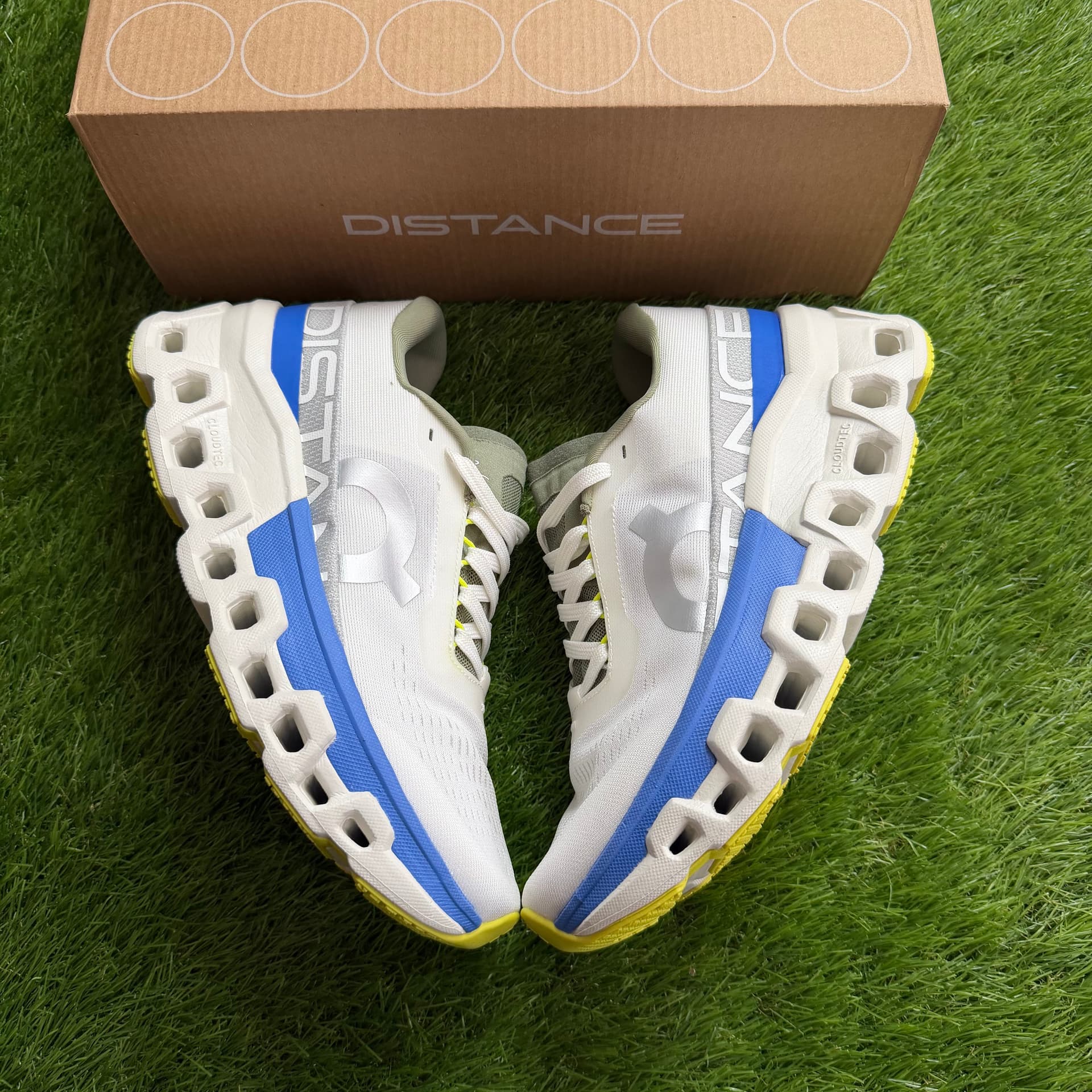 ON Running Cloudmonster 2 Distance White Lapis