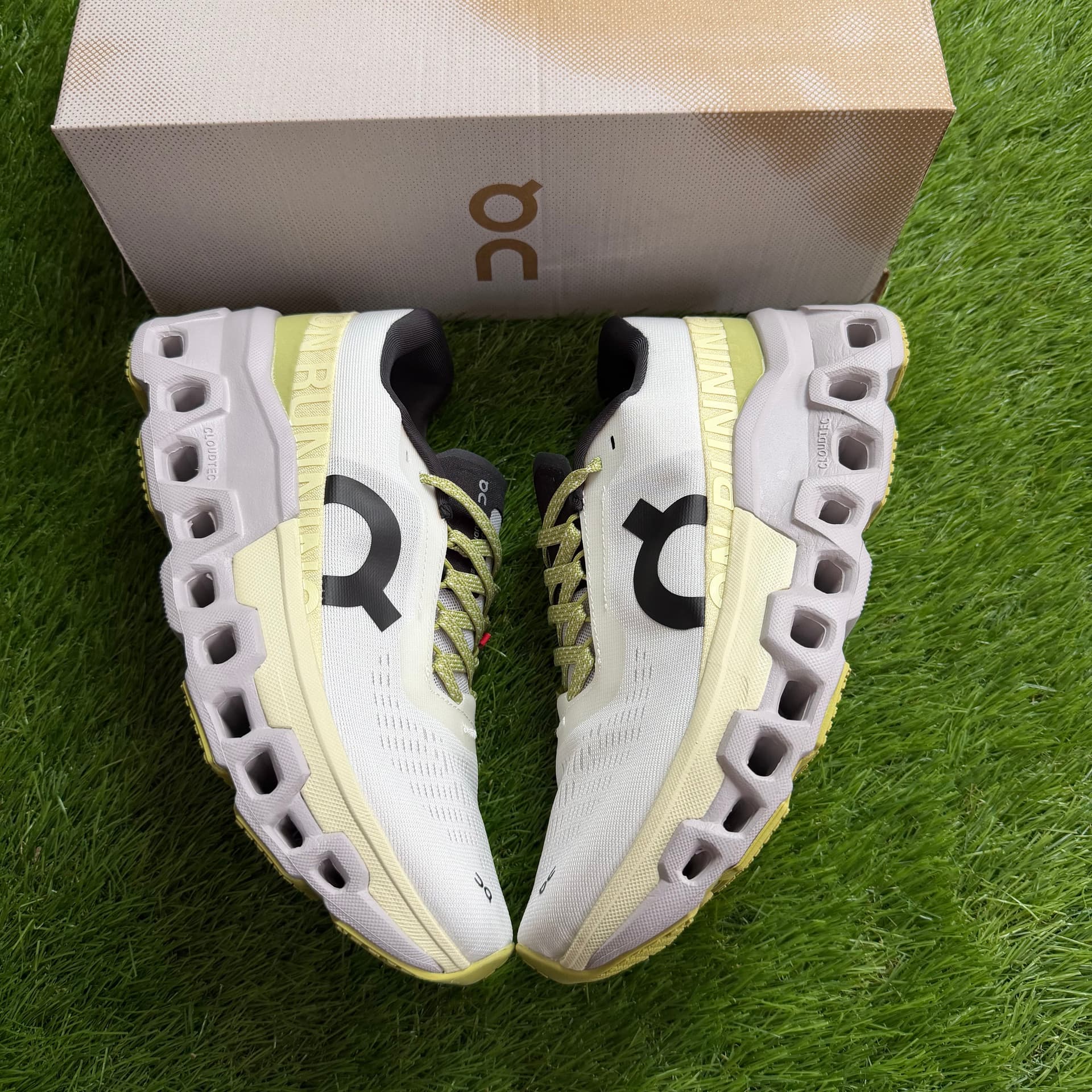 ON Running Cloudmonster 2 Undyed Zest
