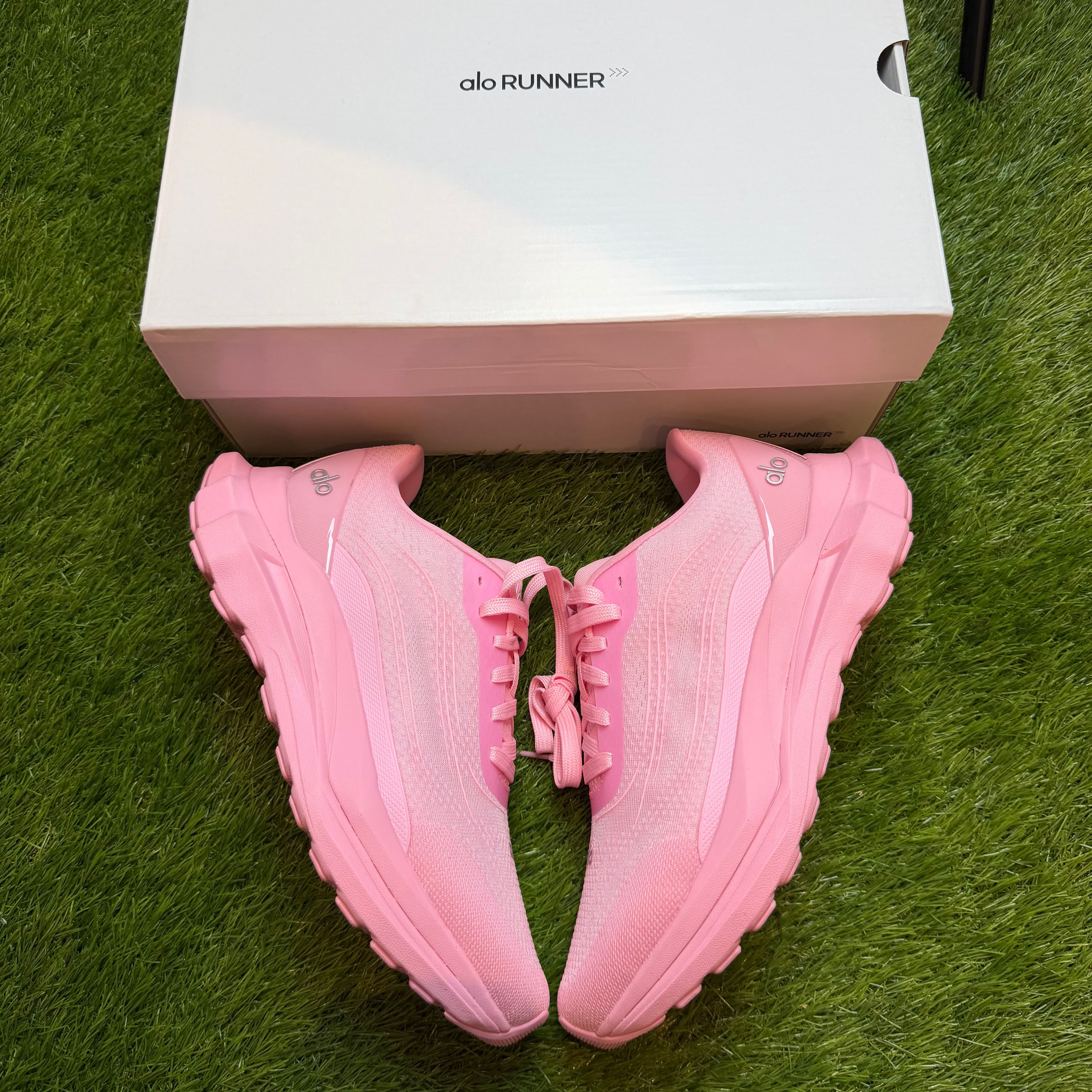 ALO Runner Pink